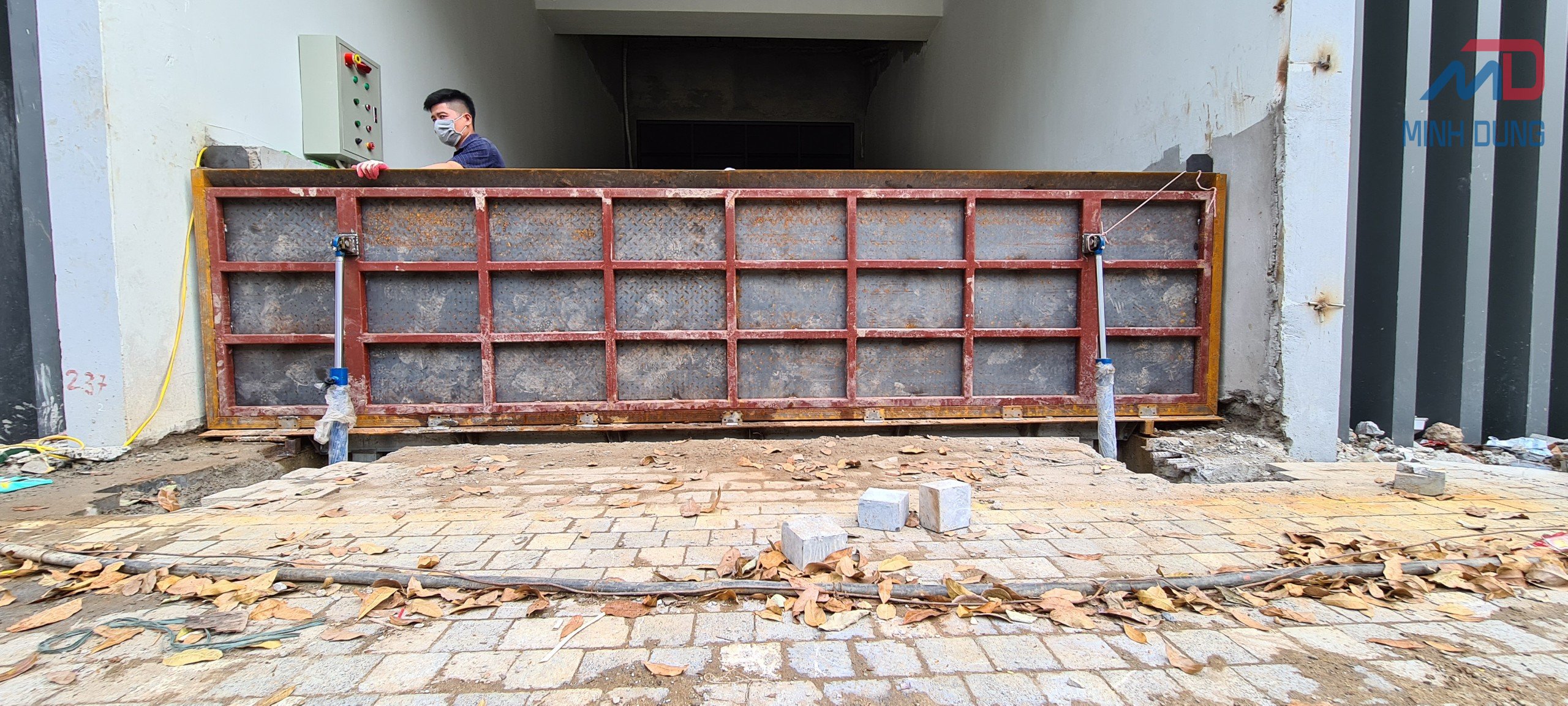 Giá cửa chống ngập cuối tháng 11 năm 2021